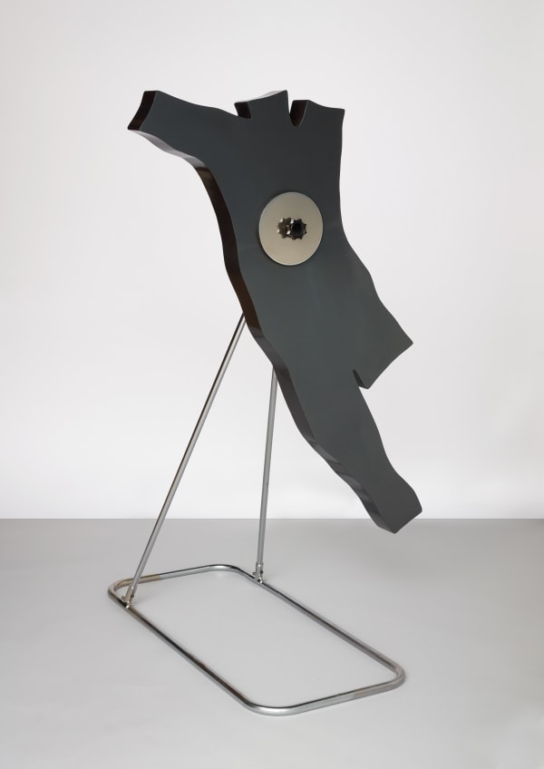 Kiki Kogelnik George Fibre de verre, acier chromé, et technique mixte 162,9 x 97,5 x 114 cm 64 1/8 x 38 3/8 x 44 7/8 in.