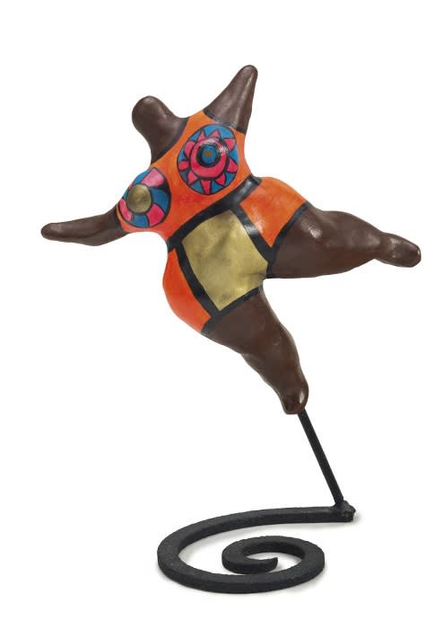 Niki De Saint Phalle Mini Nana Polyester peint sur tige en métal 41,2 x 30,4 x 19 cm (archives)
