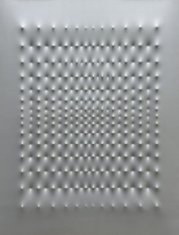 Enrico Castellani Superficie argento, 1969 peinture métallique sur toile 130 x 100 cm