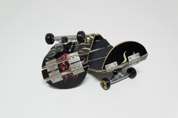 Darío Escobar Bicho No. 7, 2014 Wood, urethane, serigraphy and steel