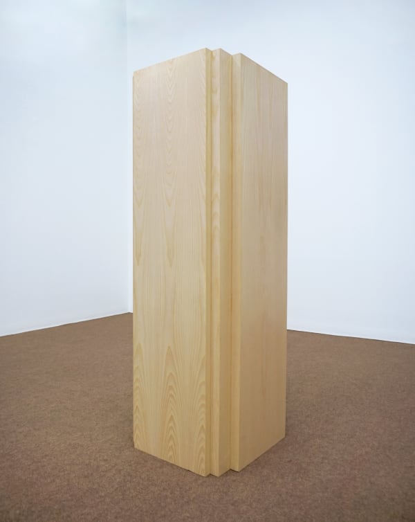 Jedsada Tangtrakulwong, Friendship and Sincerity Series : Biting, Chewing Smoked BBQ Pork and Talking about Art along the Stream, next to The Godang Studio. (ด้วยมิตรภาพและความจริงใจ (เคี้ยวหมูย่างรมควันคลุกศิลปะริมลําธารข้างสตูดิโอโกดัง)), 2024