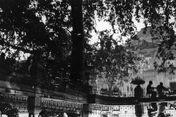 Ming Smith, Luxembourg Gardens (Paris), 1974