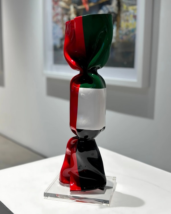 Laurence Jenkell, Wrapping Bonbon drapeau Émirats Arabes Unis, 2025