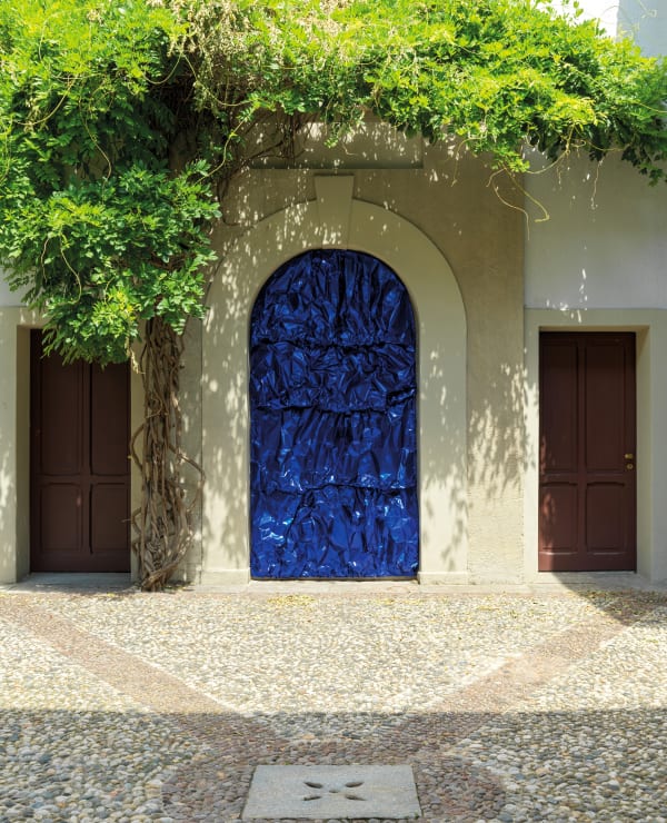 Tiziana Lorenzelli, Cobalt Blue Installation, 2021