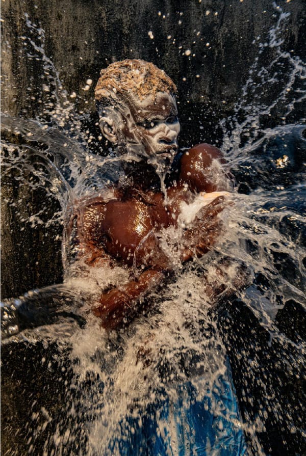 Dafe Oboro, Pour Me Water, Pure Water II, 2020