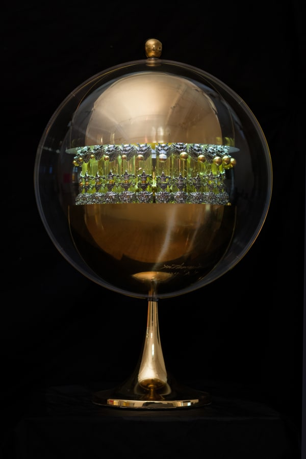 Xu Zhongmin, Egg shape F Gold, 2024