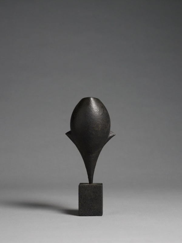 Hans Coper, Black Cycladic Bud Pot, c.1974
