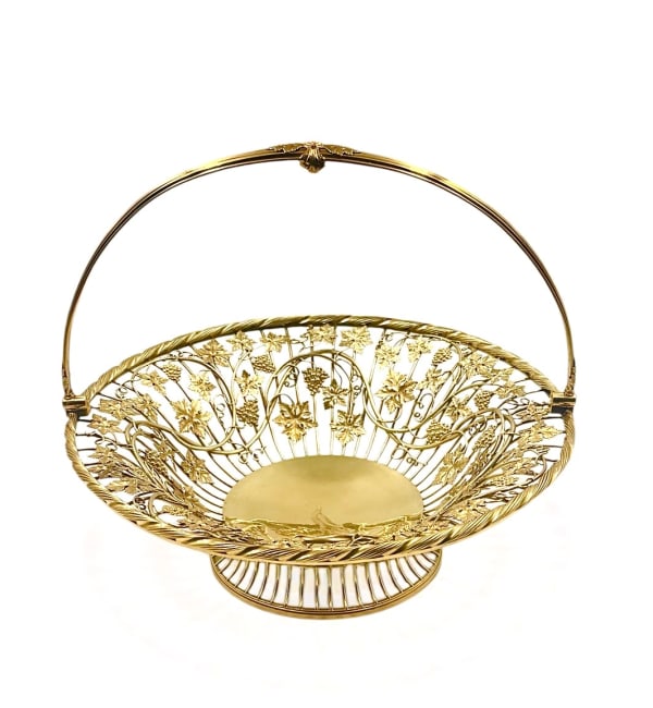 BENJAMIN SMITH & DIGBY SCOTT, A GEORGE III SILVER GILT BASKET, 1802