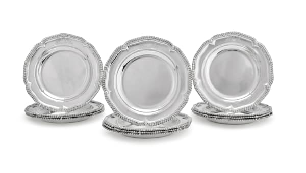 JOHN MEWBURN, A SET OF GEORGE IV SOUP PLATES, 1823