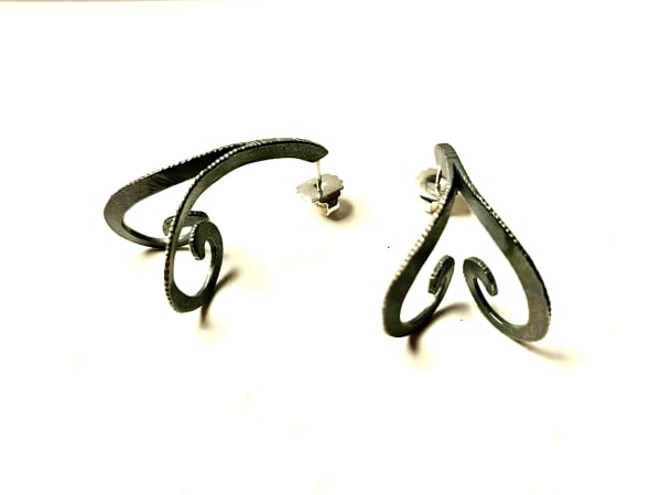Dahlia Kanner, Spiral earrings