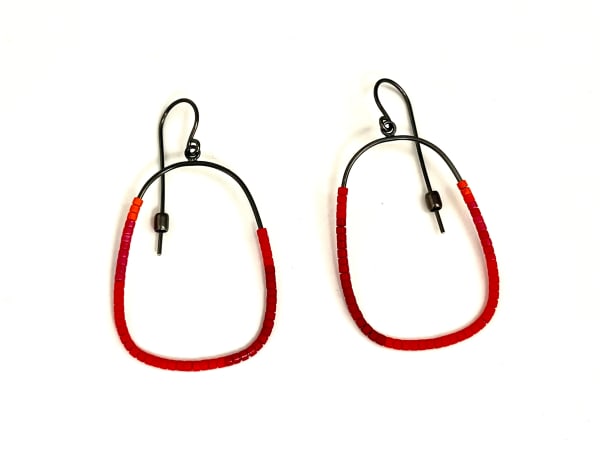 Julia Turner, Jenna earrings