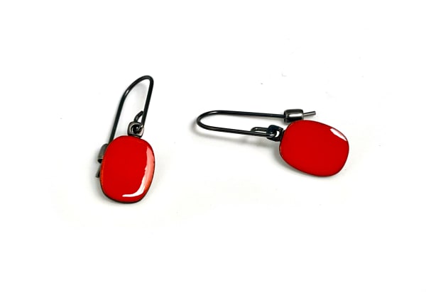 Julia Turner, Emery earring (Carnelian)