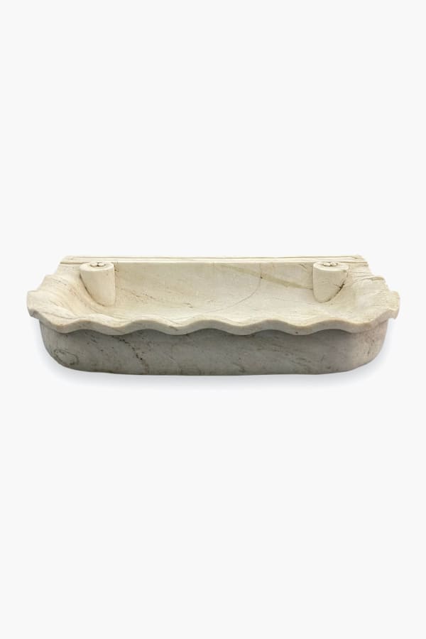 Scallop Form Marble Basin c.1800
