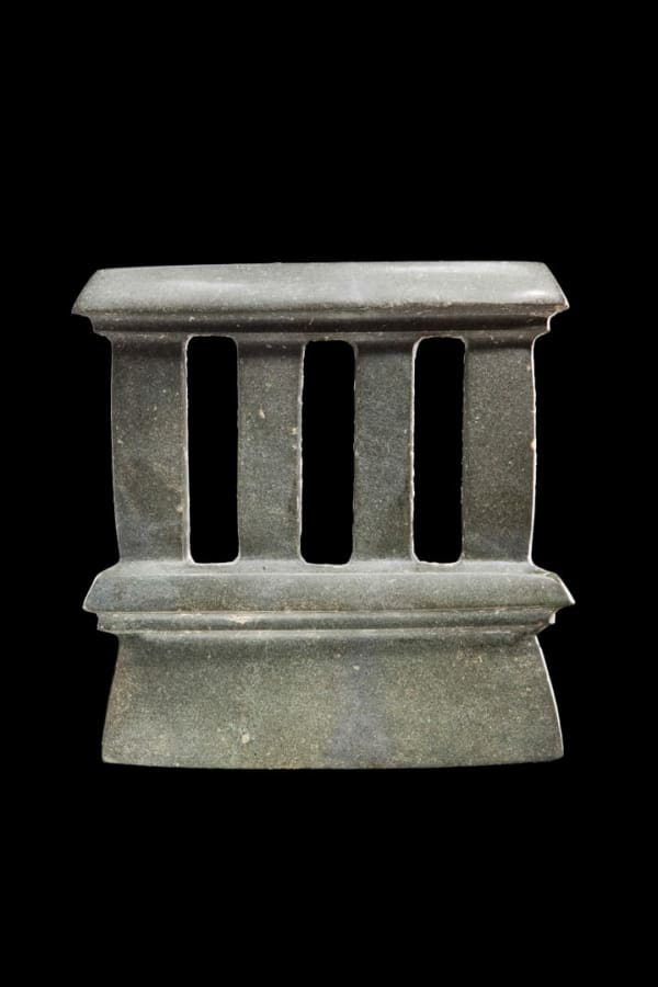 Mezcala Culture, four-columned temple surmounted by a cornice, Mexique, Circa. 350-100 BC