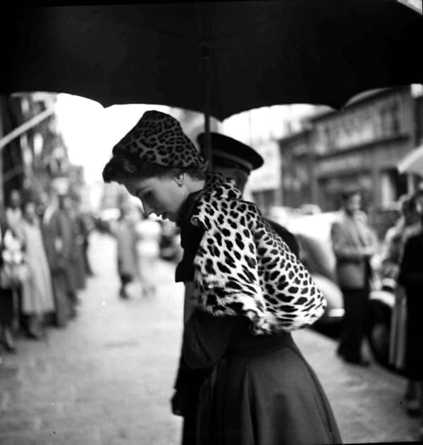 Georges Dambier, Suzy Parker, Etole Leopard, Paris, 1952