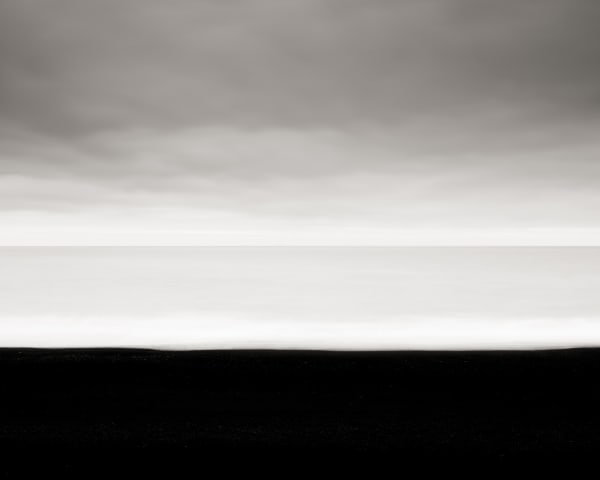 Jeffrey Conley, Midnight Sun an Black Sand Beach, Iceland, 2017
