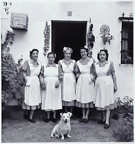 Jean Philippe Charbonnier (France, 1921-2004), Les Vraies de Bonnes Espagnoles, Grenade, 1950/Printed 2000