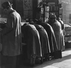 Wolfgang Suschitzky, London Charing Cross Road, [People at Bookstore], 1937