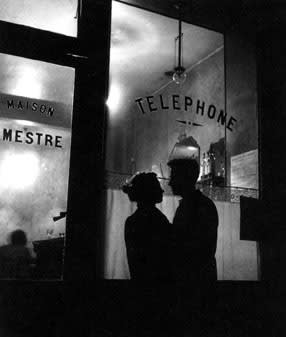 Willy Ronis, Ménilmontant [Devant Chez Mestre], 1947, printed later
