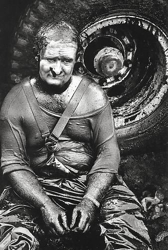 Sebastião Salgado, Oil Wells, Kuwait, 1991
