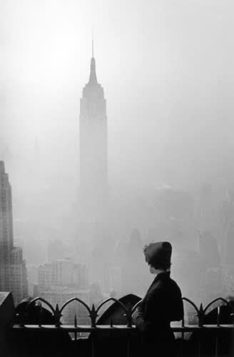 Elliott Erwitt, New York City, [Empire State Building], 1955