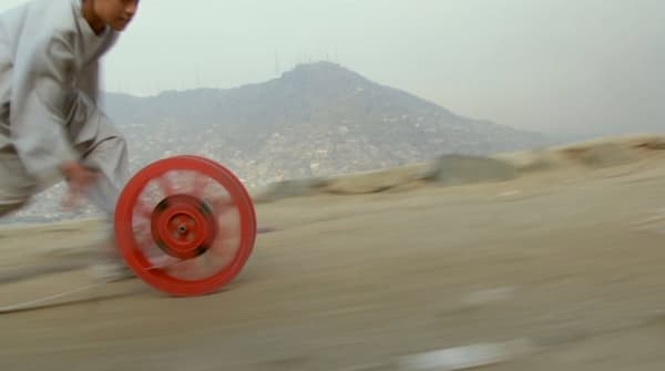 Francis Alÿs, Reel - Unreel, 2011