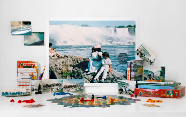 The Wanderers - Niagara Falls, 1988, 2019 Impression au jet d'encre monté du Dibond / Inkjet Print Mounted on Dibond Zinnia Naqvi 29 3/4 x 47 3/4 " 75.6 x 121.3 cm Ed. 5 + 2 AP