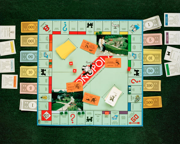 Get Out of Jail Free (If You Take a Walk on the Boardwalk, 2019 Impression au jet d'encre monté du Dibond / Inkjet Print Mounted on Dibond Zinnia Naqvi 24 3/4 x 31 3/4 " 62.9 x 80.6 cm Ed. 5 + 2 AP