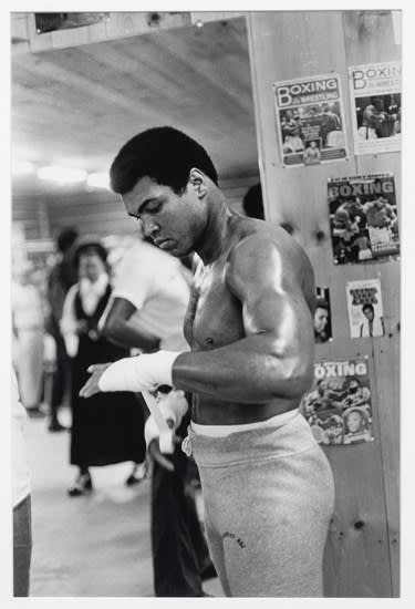 Kwame Brathwaite, Untitled (Ali at his camp), 1974 c.