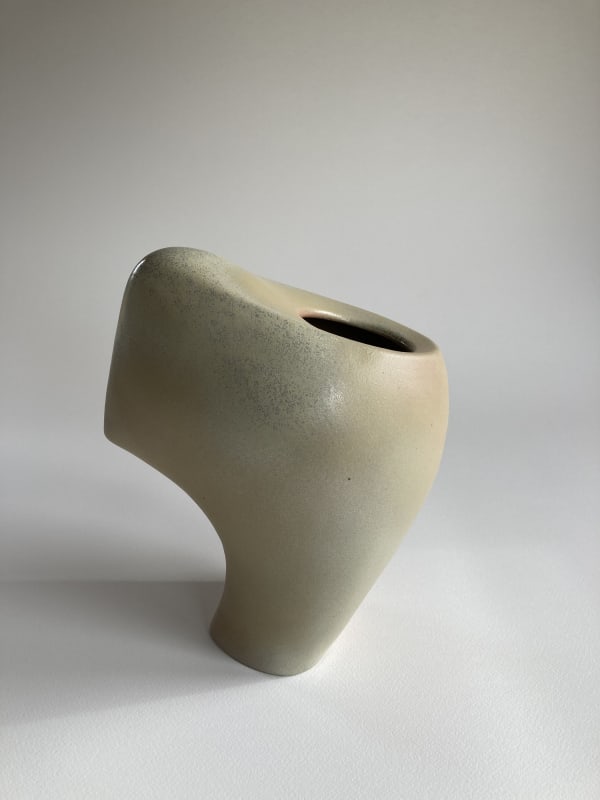 Ruth King, Medium Cream 'Au Vent', 2020