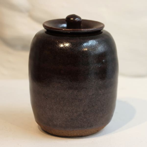 Matthew Tyas, Lidded Jar, 2018