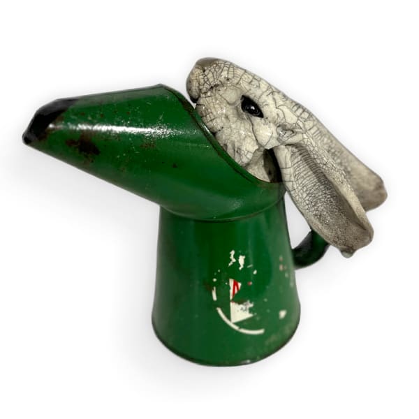 R & B Ceramics, 1 Pint Greasy Hare, 2025