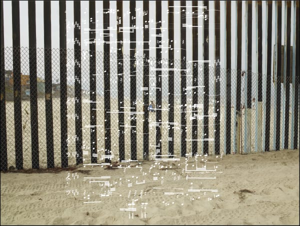 Guillermo Galindo; Richard Misrach, Entrada Imaginaria, 2015