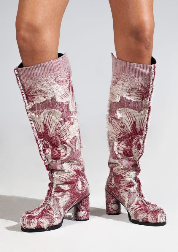 Kelly Konings - Boots round heel flowers red