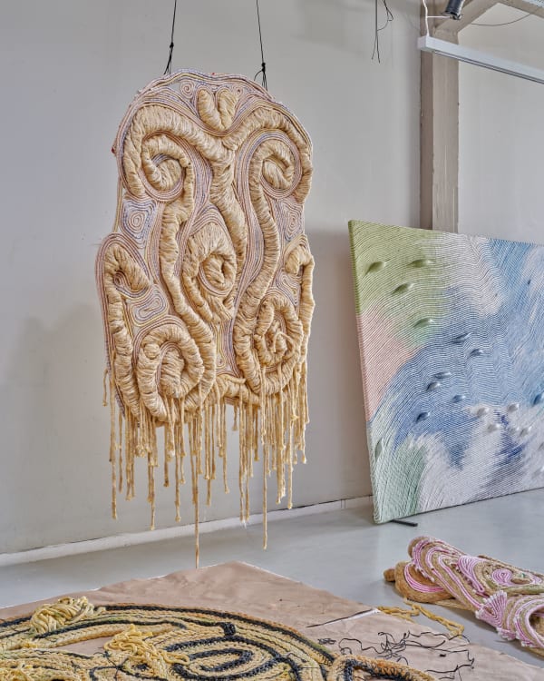 Joana Schneider, Stellar Relic