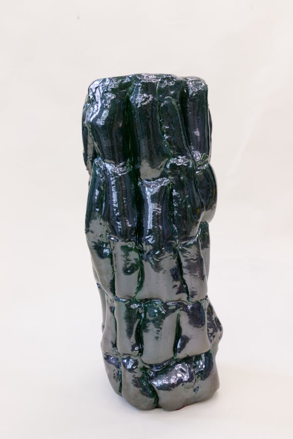 Natasja Alers - Leg pedestal, 2025