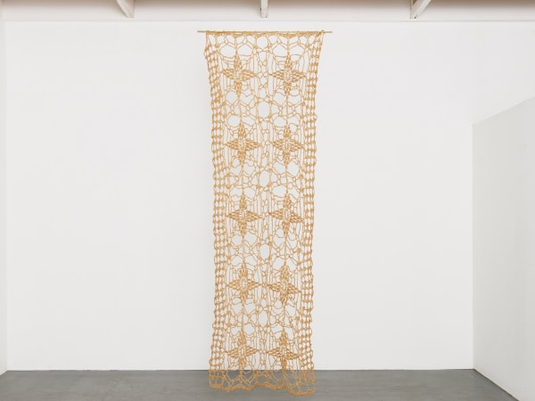 ektor garcia, portal en papel, 2025