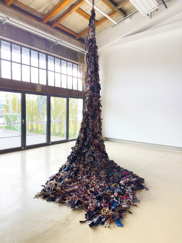 Fabian Knecht, Lachen ist verdächtig (Laughing is suspicious), 2022