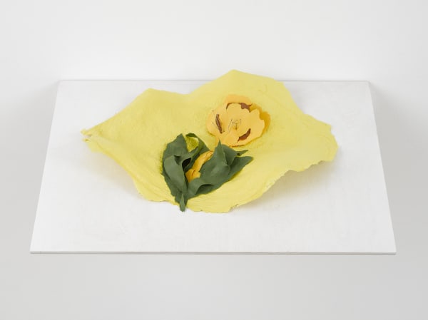 Lili DUJOURIE Ballade - Primula, 2011 Papier-mâché 33 x 44 x 7 cm