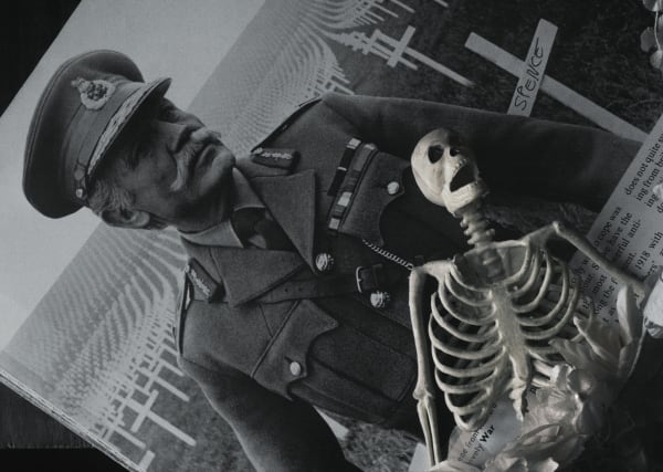 Jo SPENCE, The Final Project [Small skeleton 7], 1991 - 1992