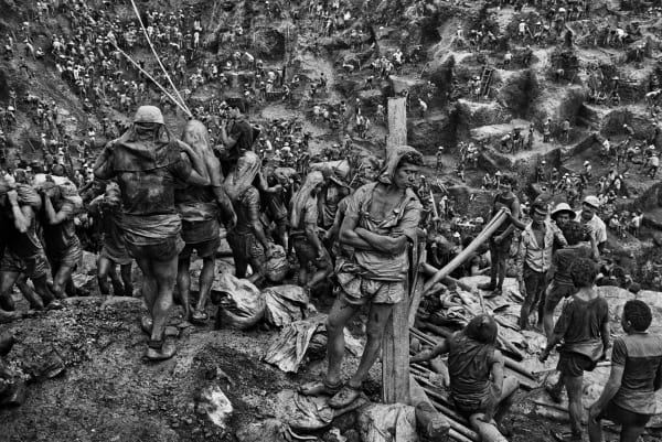 Sebastião Salgado, Serra Pelada gold mine, State of Pará, Brazil, 1986