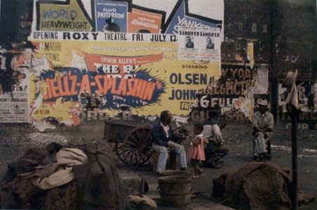Helen Levitt, Untitled, New York ("Hell'z-a-splashin"), 1959
