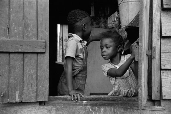 Constantine Manos, Daufuskie Island, South Carolina (Boy and Girl in Window), 1952