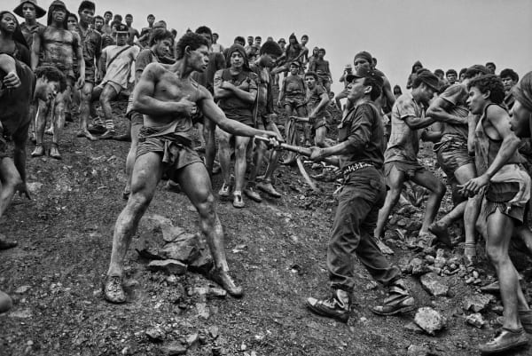 Sebastião Salgado, Serra Pelada gold mine, State of Pará, Brazil, 1986
