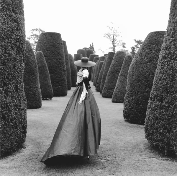 Rodney Smith, Chris Between Hedges, Packwood Estate, Warwickshire, England, 2006
