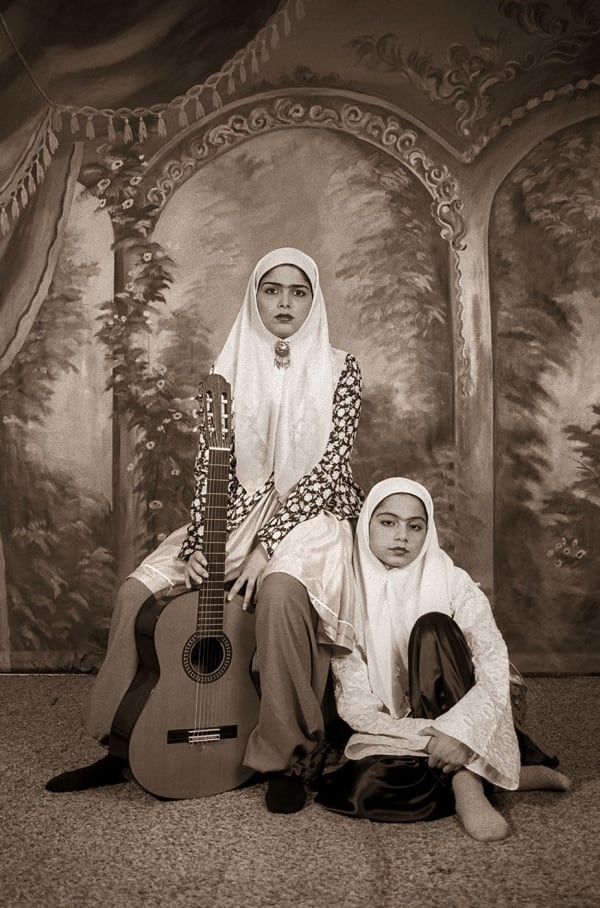 Shadi Ghadirian, Qajar (guitar), 1998