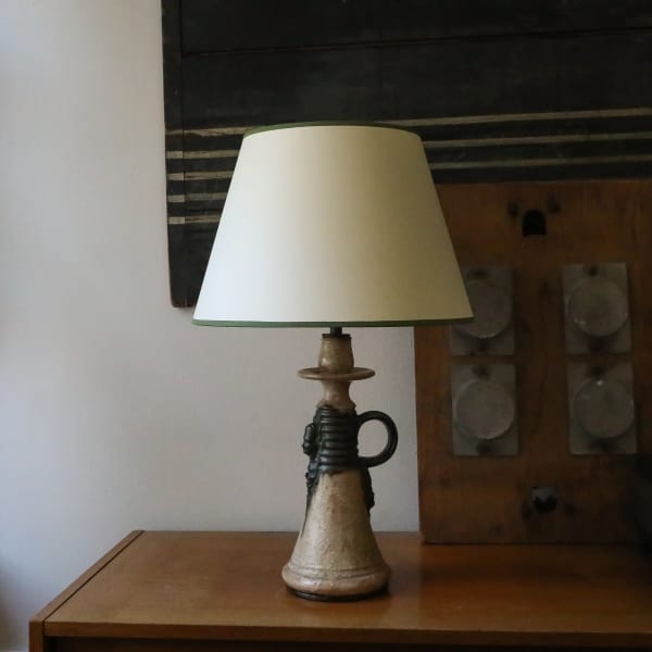 Table Lamp with Sculpted Bust