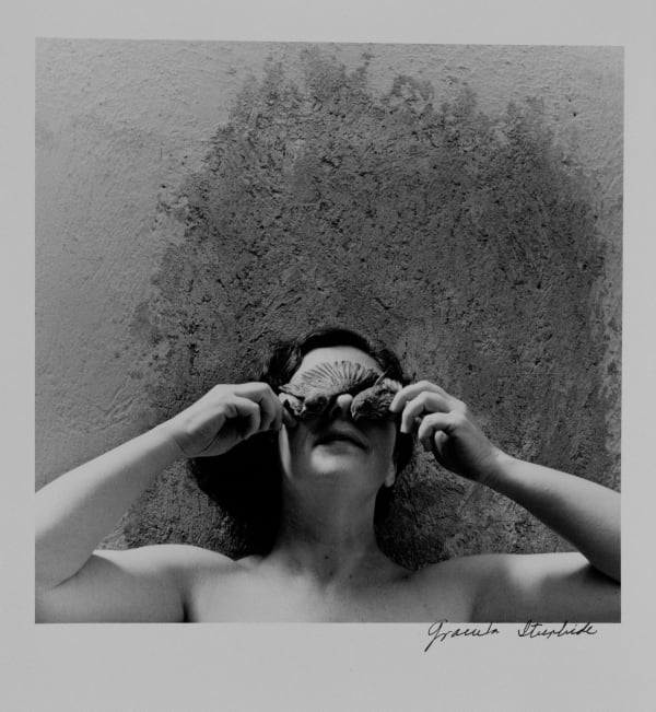 Graciela Iturbide, Ojos para volar? (versión), Coyoacán, México, 1989