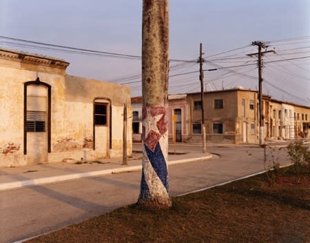 Virginia Beahan, Cuban Flag, Caibarien, 2006