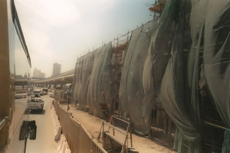 Asako Narahashi, Dubai, from the series Coming Closer and Getting Further Away, 2009